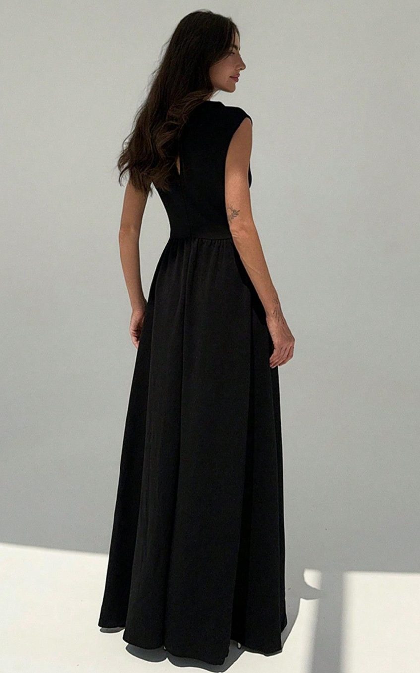 Contrast Color Round Neck Sleeveless Midi Dress